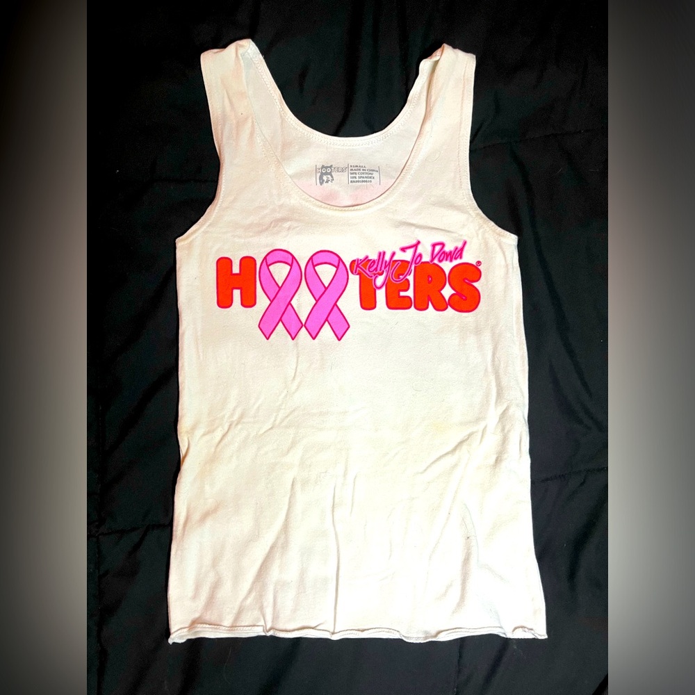 RARE Vintage Official Hooters Uniform Top Kelly Jo‎ Dowd Breast Cancer Edition